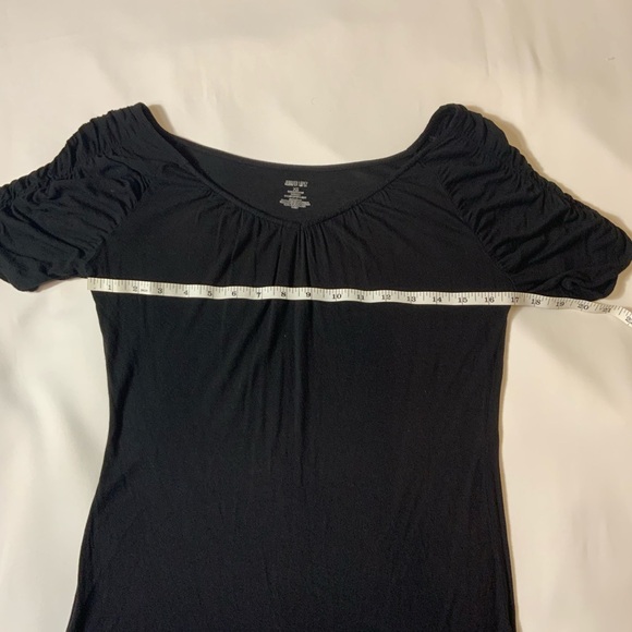 Jennifer Lopez Black Ruched Sleeve Blouse - Picture 4 of 5